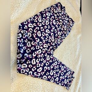 Lularoe TC2 Leopard print leggings